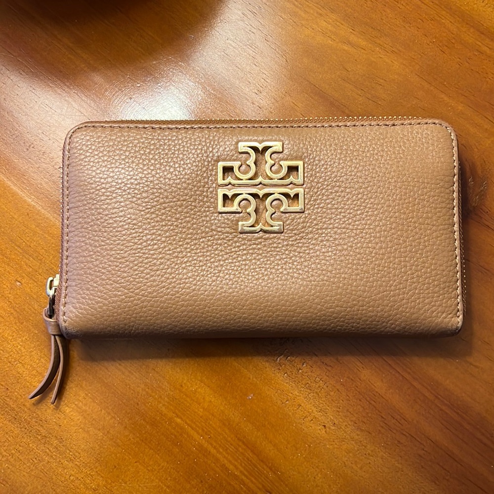 Tory Burch Wallet